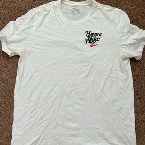 Mens size XL Have A Nike Day Tee